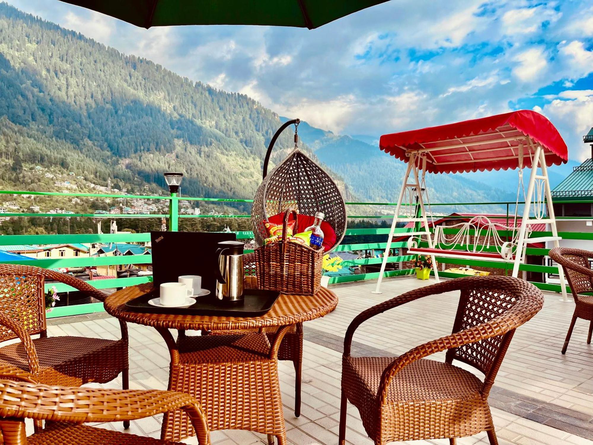 The Vista Legacy Resort, Manali - #Near Mall Road #Centrally Heated & Air Cooled Rooms #Big Parking #Best Selling #Premium Rooms #Luxury Collection #Open Terrace #Lift #Playing Zone #Property Of The Year Manali (Himachal Pradesh) Exterior photo