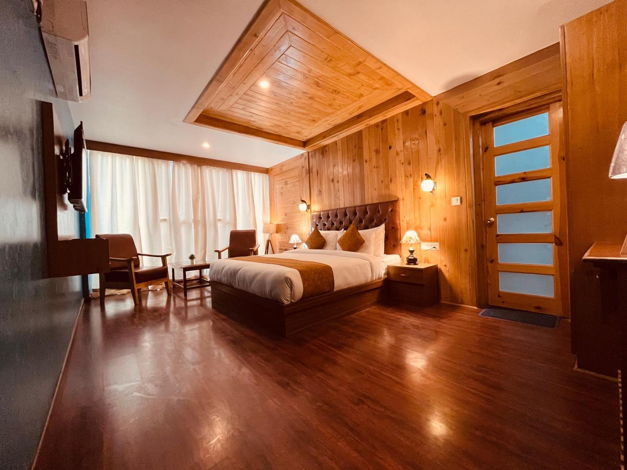 The Vista Legacy Resort, Manali - #Near Mall Road #Centrally Heated & Air Cooled Rooms #Big Parking #Best Selling #Premium Rooms #Luxury Collection #Open Terrace #Lift #Playing Zone #Property Of The Year Manali (Himachal Pradesh) Exterior photo