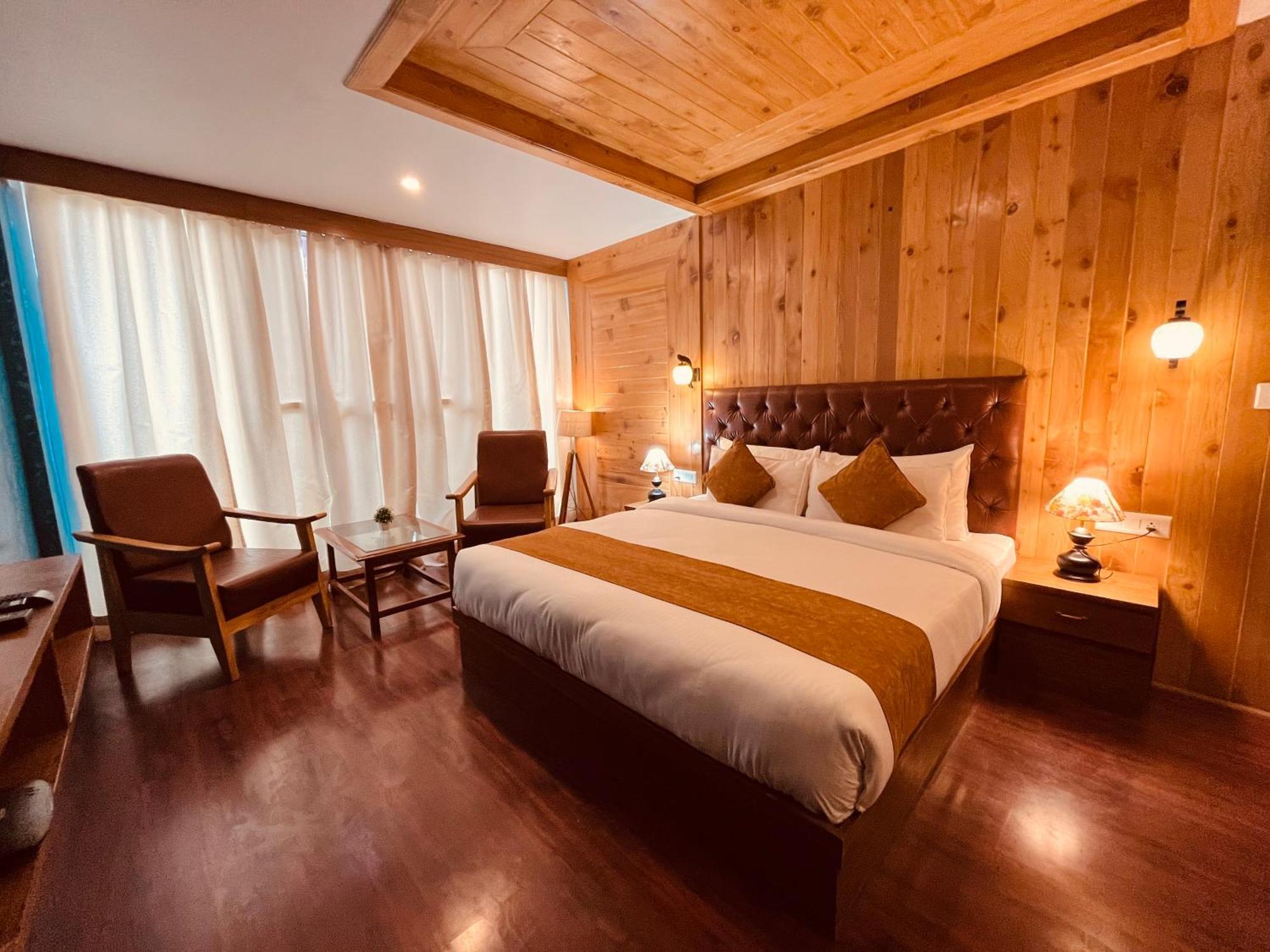 The Vista Legacy Resort, Manali - #Near Mall Road #Centrally Heated & Air Cooled Rooms #Big Parking #Best Selling #Premium Rooms #Luxury Collection #Open Terrace #Lift #Playing Zone #Property Of The Year Manali (Himachal Pradesh) Exterior photo