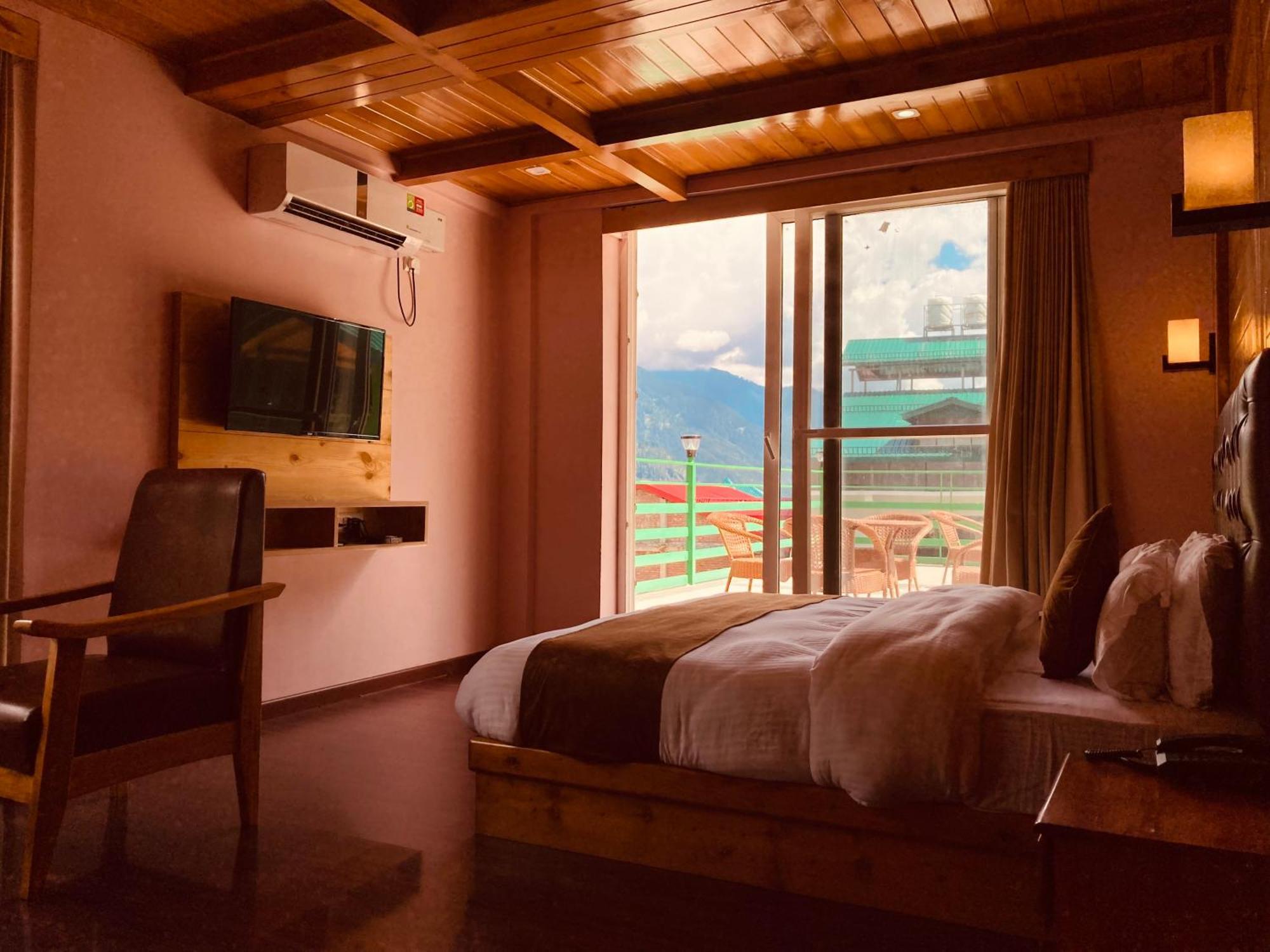 The Vista Legacy Resort, Manali - #Near Mall Road #Centrally Heated & Air Cooled Rooms #Big Parking #Best Selling #Premium Rooms #Luxury Collection #Open Terrace #Lift #Playing Zone #Property Of The Year Manali (Himachal Pradesh) Exterior photo